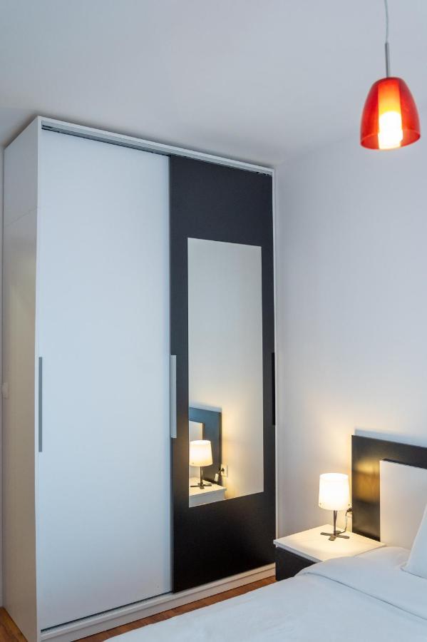 Sunny 1Bdr Apartment Near Center София Экстерьер фото