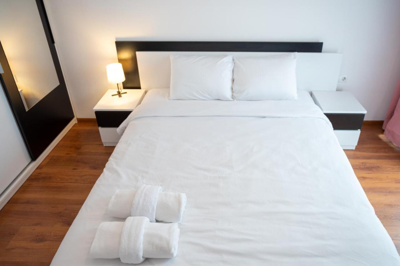 Sunny 1Bdr Apartment Near Center София Экстерьер фото