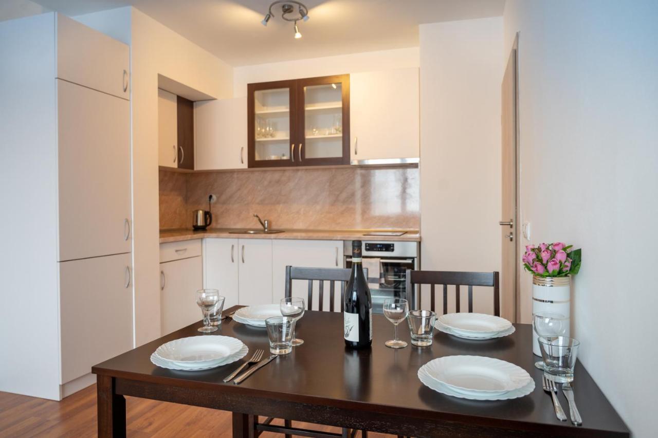Sunny 1Bdr Apartment Near Center София Экстерьер фото